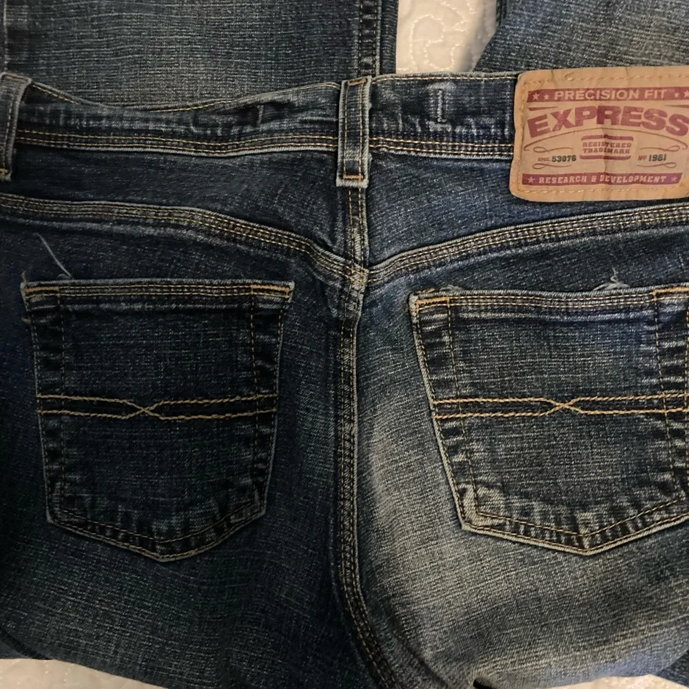 Express Jeans - Picture 4 of 6